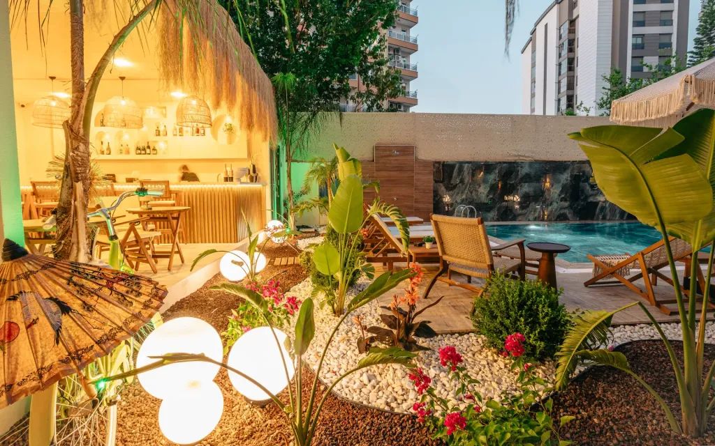 LOS Suites — 8