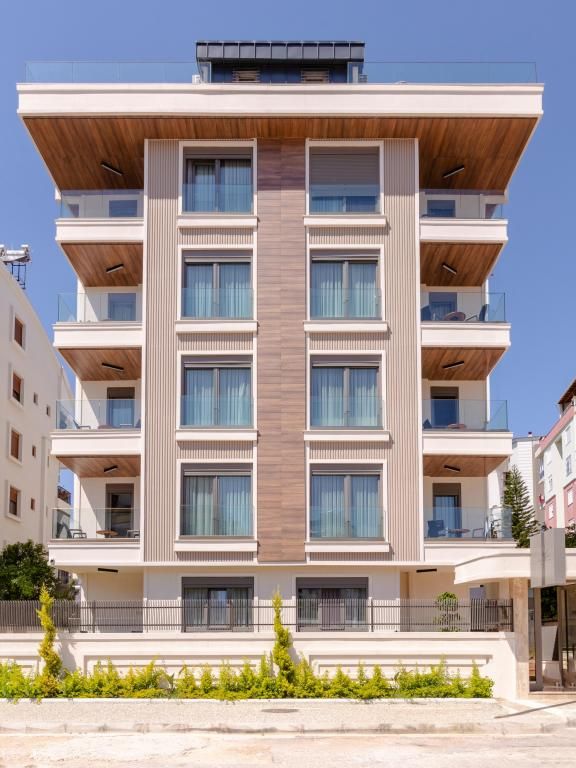 LOS Suites — 2