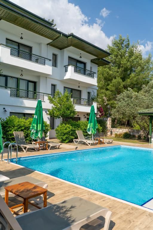 LUIX Hotel — 7