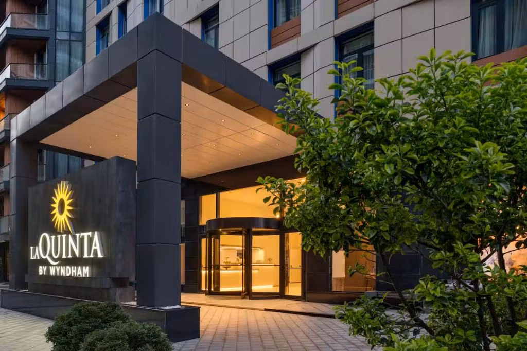 La Quinta by Wyndham Batumi — 2