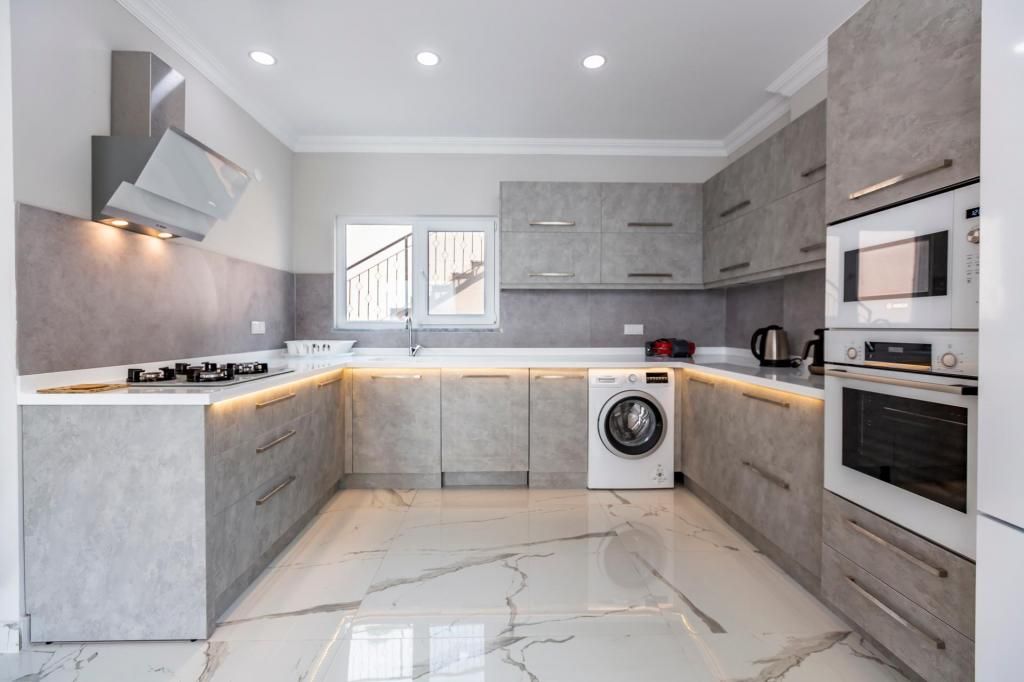 La Villa Celine — 8
