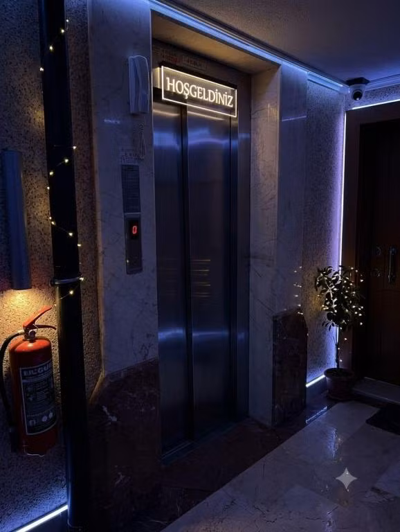 La Vista Hotel — 8