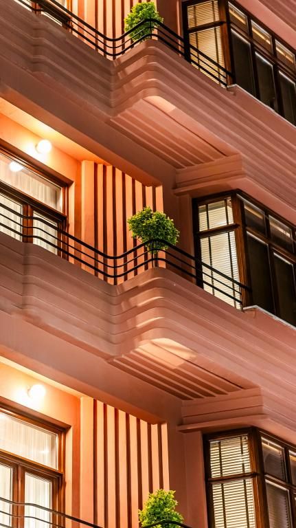 Lamartine Hotel — 9