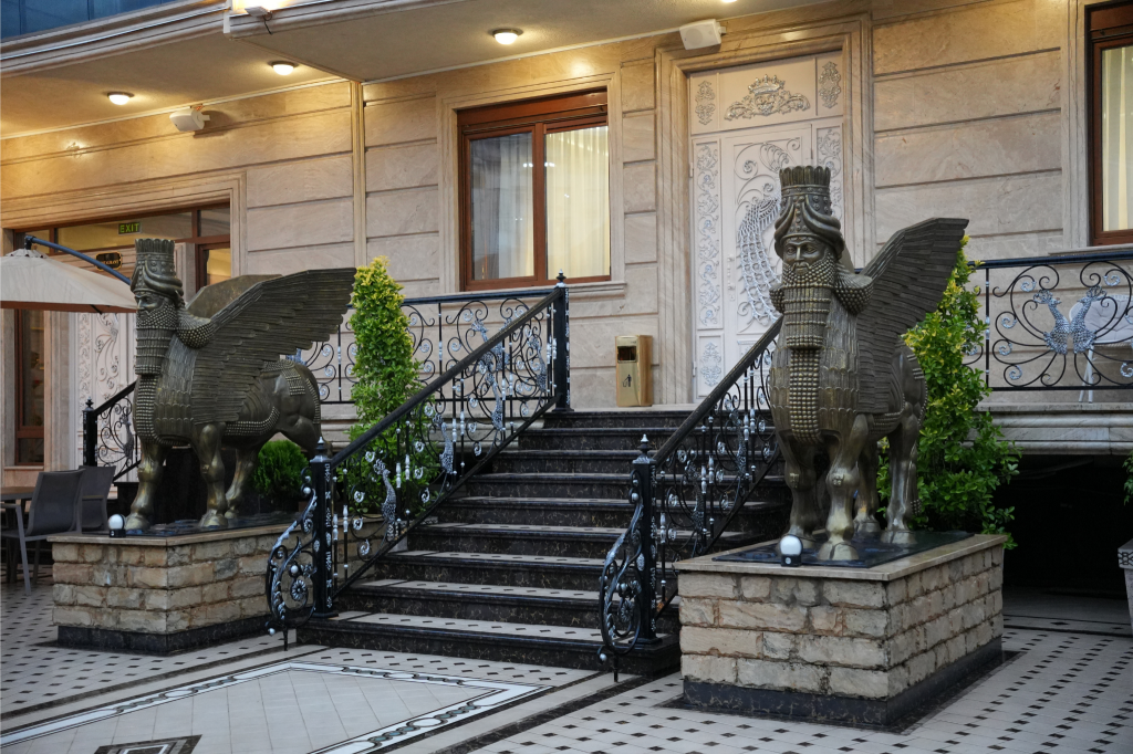 Lamassu Luxury Suites Batumi — 3
