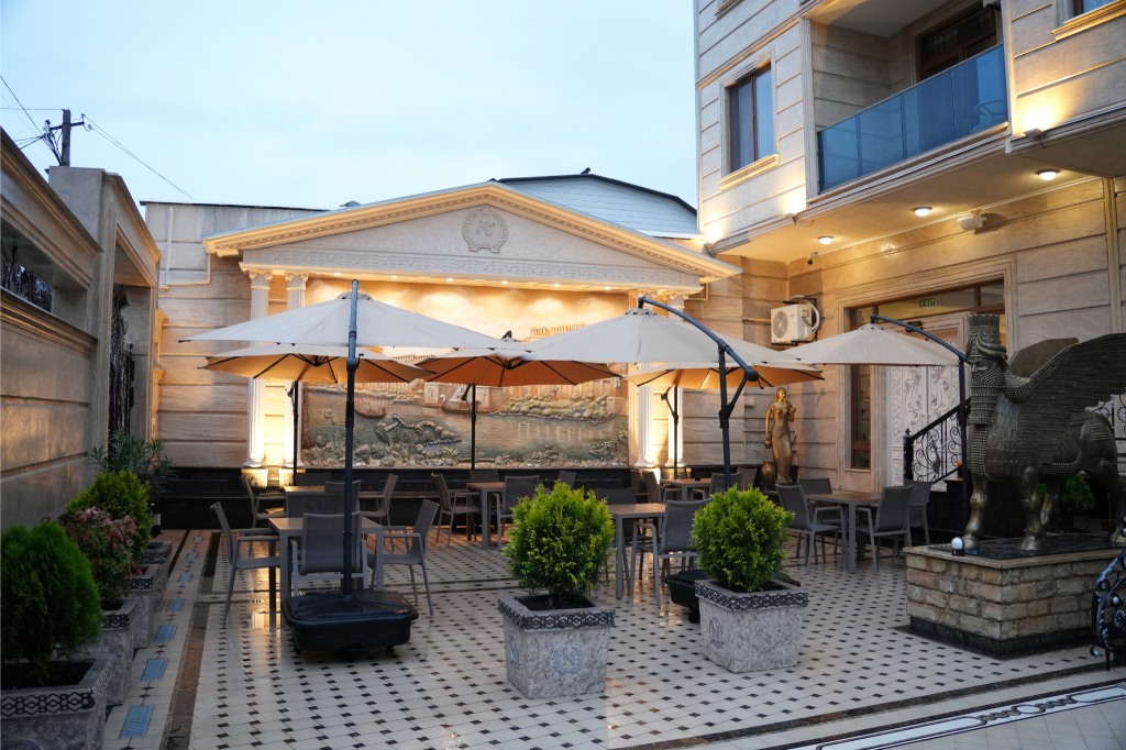 Lamassu Luxury Suites Batumi — 4