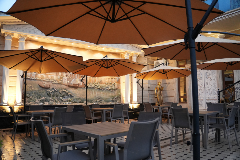 Lamassu Luxury Suites Batumi — 5