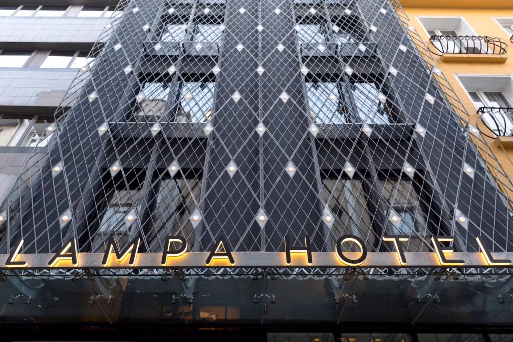 Lampa Design Hotel — 2