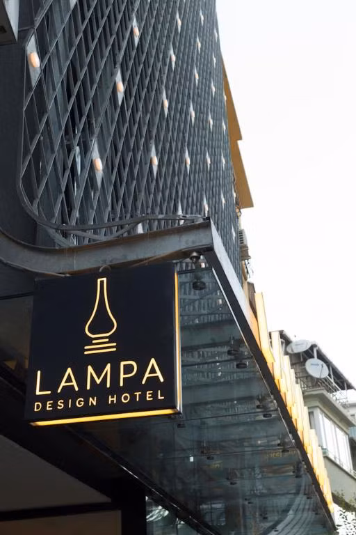 Lampa Design Hotel — 3