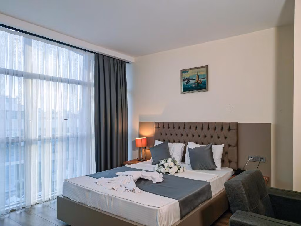 Lara Street Hotel — 7