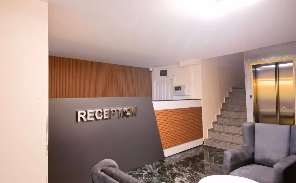 Lara Street Hotel — 4