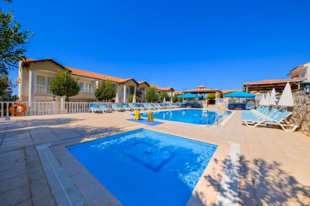 Larimar Suite Hotel — 4