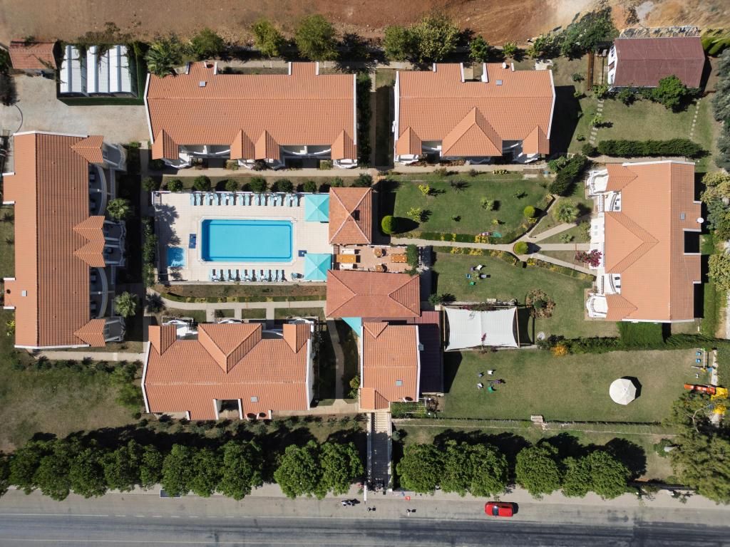 Larimar Suite Hotel — 6