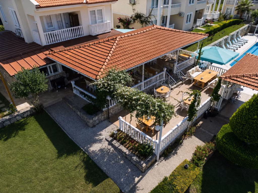 Larimar Suite Hotel — 2