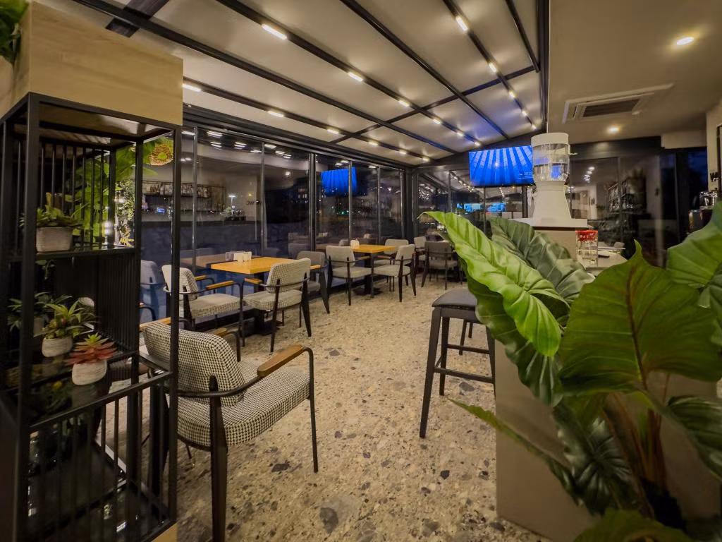 Leaf River Suites — 7