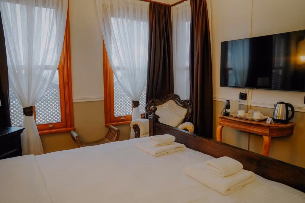 Leila Mansion Hotel — 8