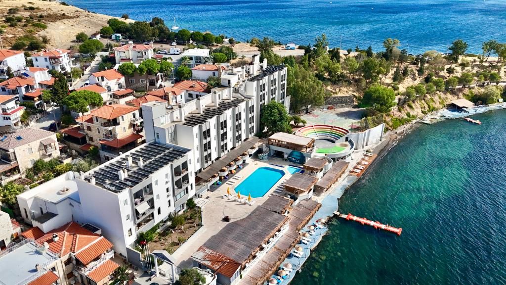 Leon Otel Foça