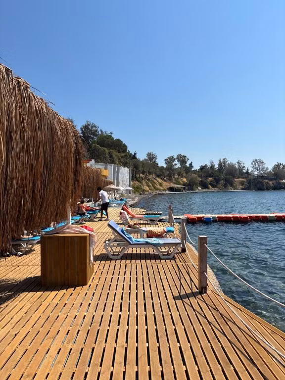 Leon Otel Foça — 7