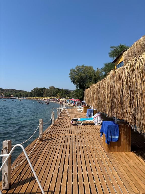 Leon Otel Foça — 9