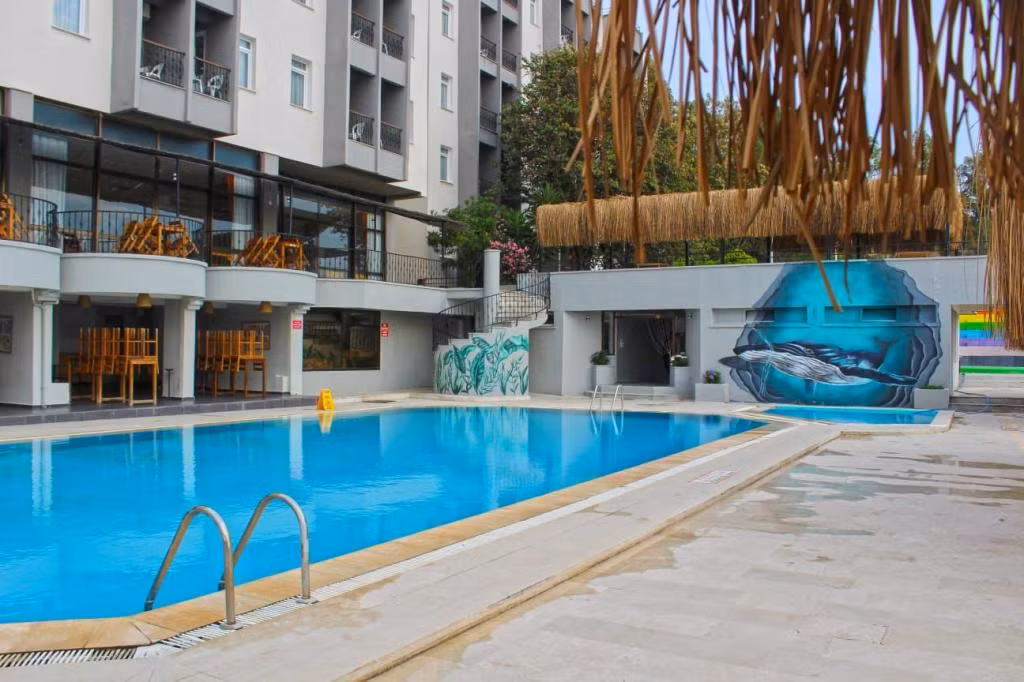 Leon Otel Foça — 7