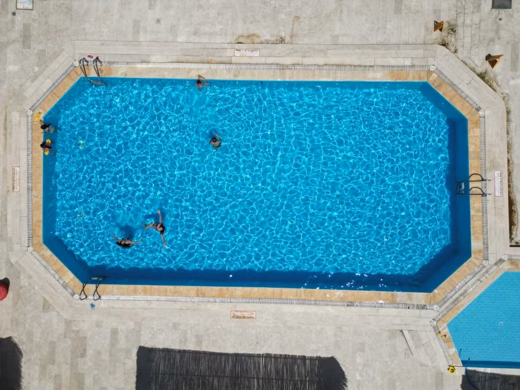 Leon Otel Foça — 6