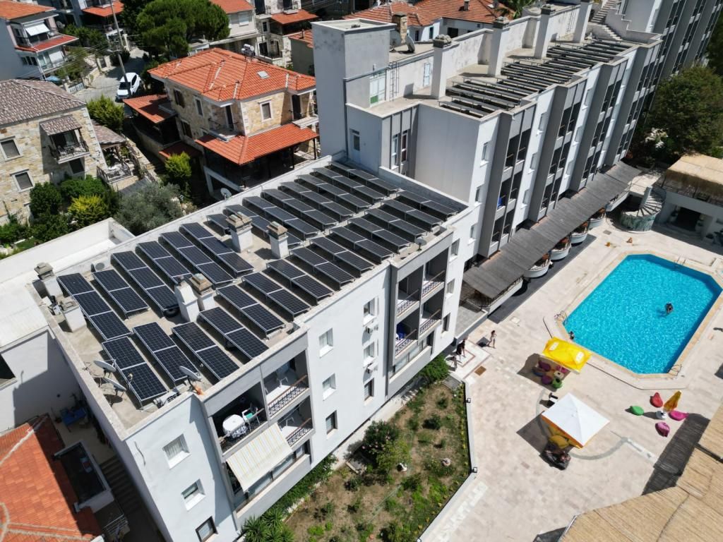 Leon Otel Foça — 3