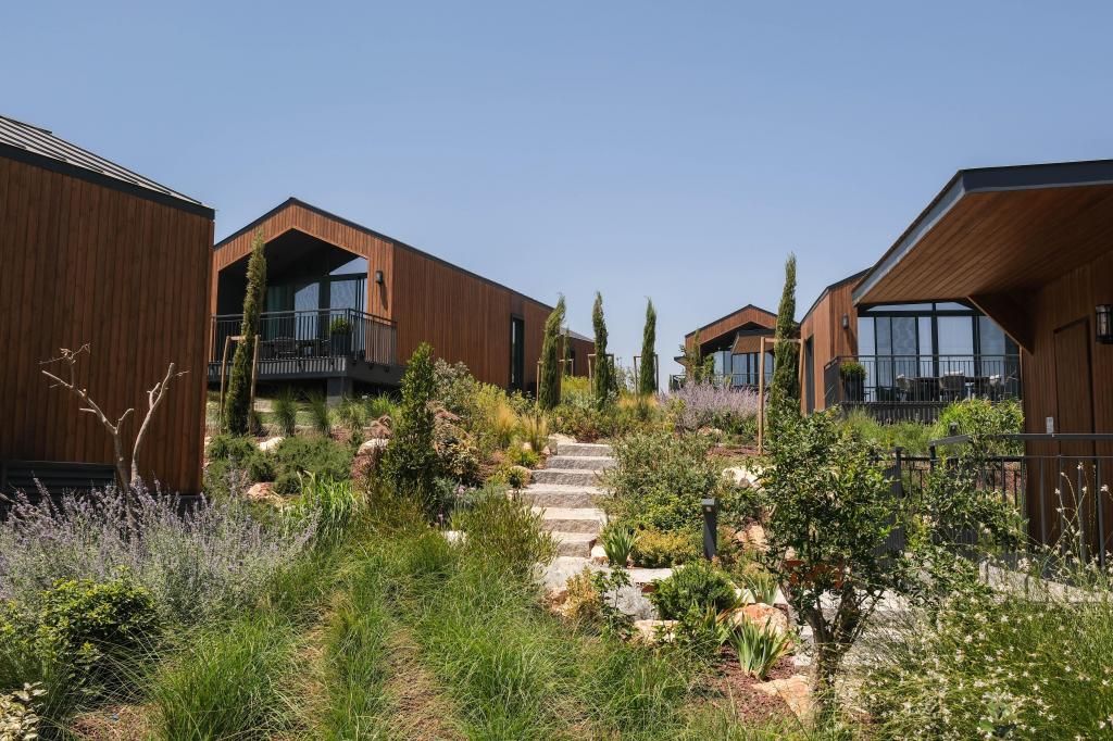 Les Bungalows — 6