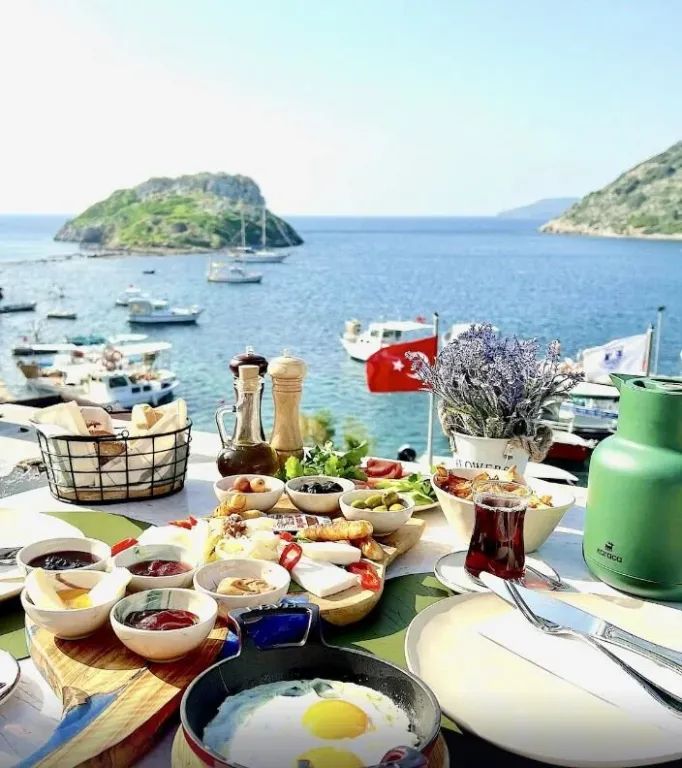 Liman Hotel Gümüşlük — 7