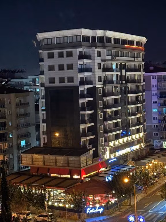 Lion Park Suites & Residence