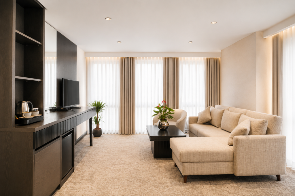 Liv Suit Hotel — 4