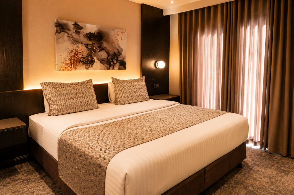 Liv Suit Hotel — 7