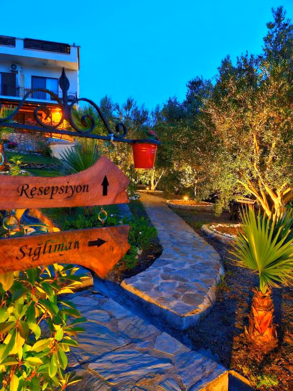 Loca Hill Selimiye — 2