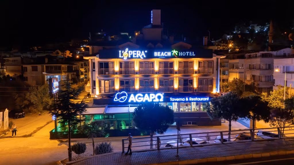 Lopera Beach Hotel — 7