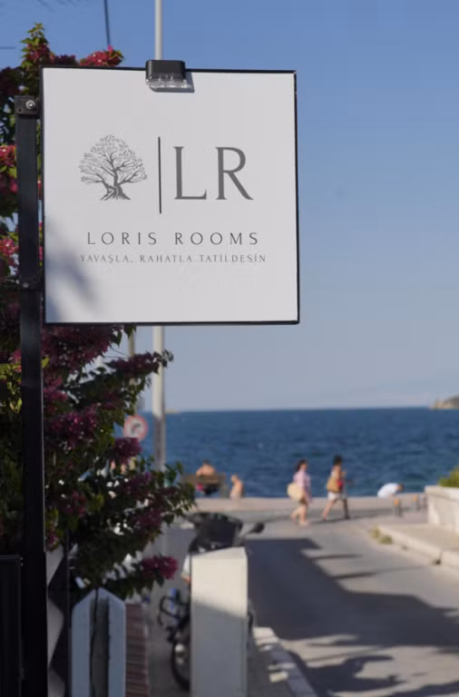 Loris Rooms Urla
