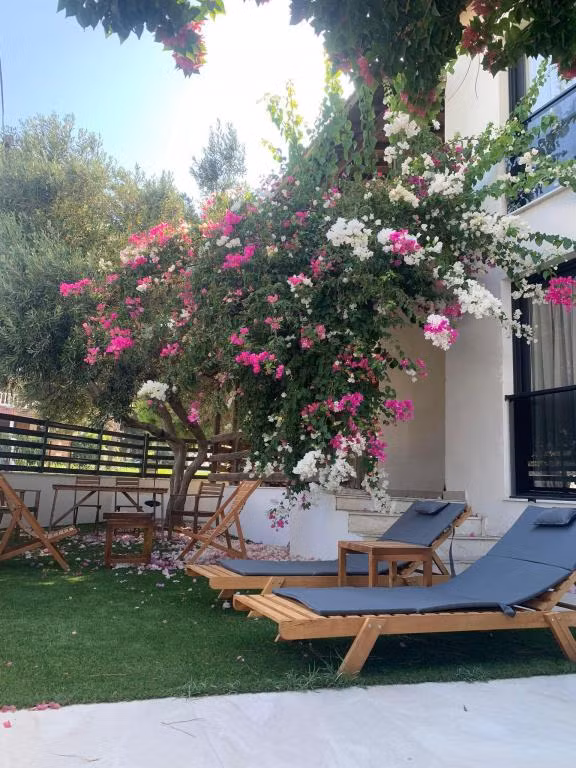 Loris Rooms Urla — 4
