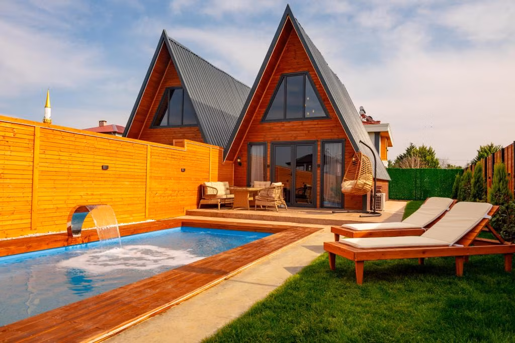 Lotus Bungalov