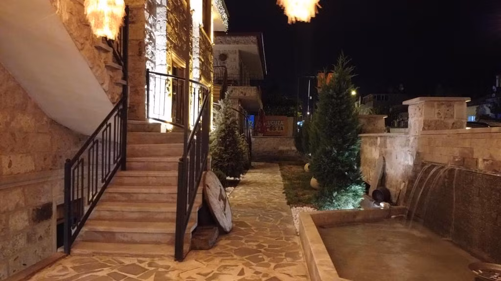Louis Cappadocia — 8
