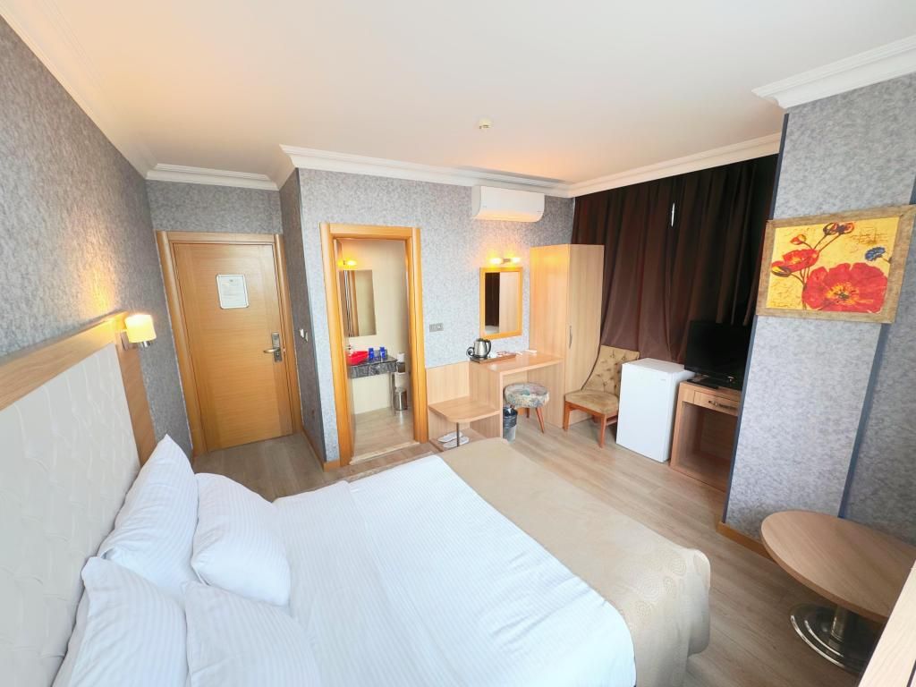 Lounge Boutique Hotel — 7