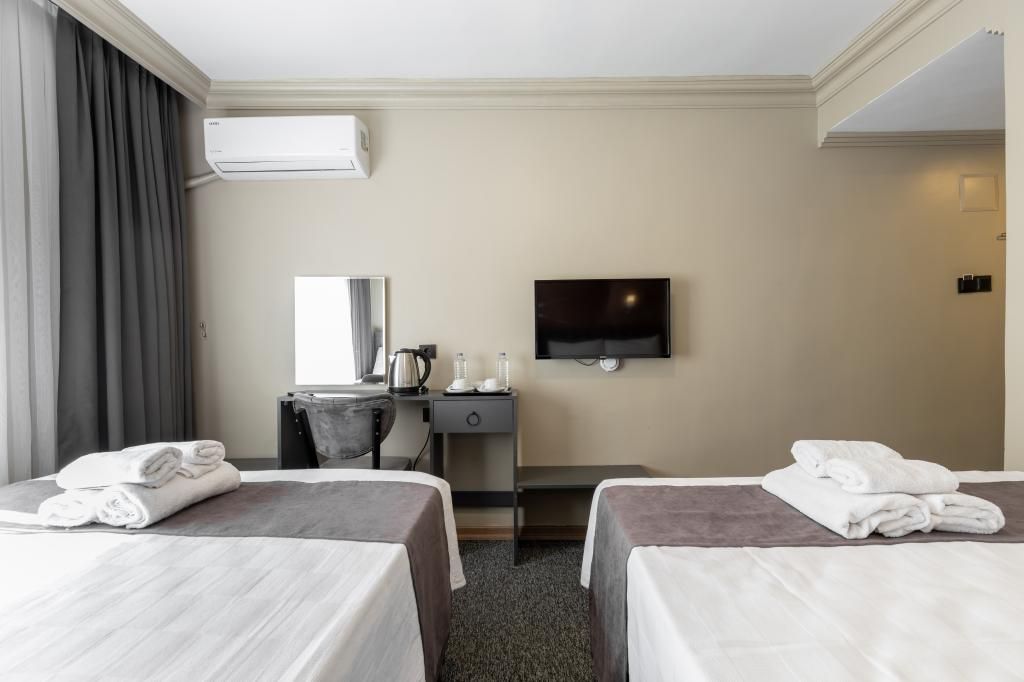 LoyalCity Hotel — 7
