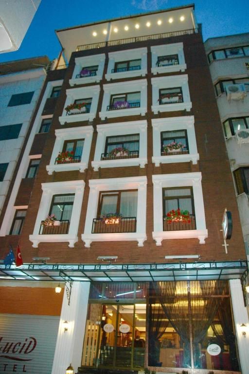 Lucid Otel İzmir — 3