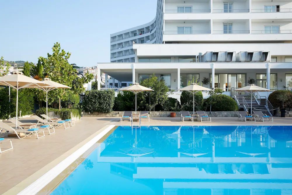 Lucy Hotel — 9