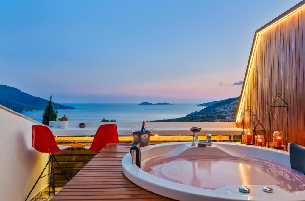 Lupia Suites ( +14 Adult Only )