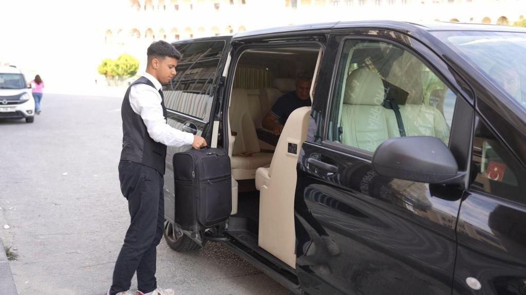 Luxury Airport Hotel — 2