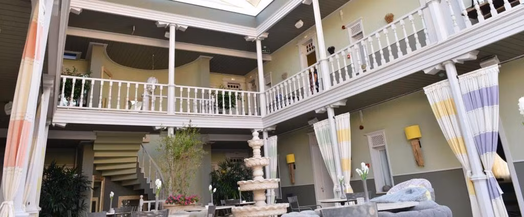 Marge Hotel (Adult Only +12) — 2