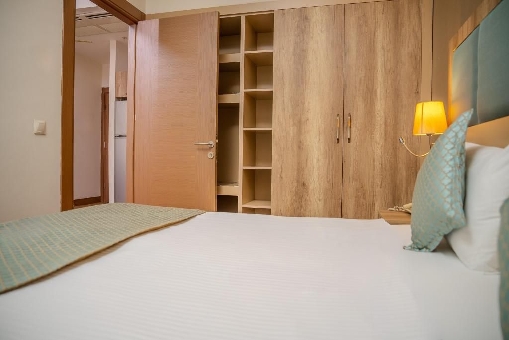 Mari Suites Hotel — 6