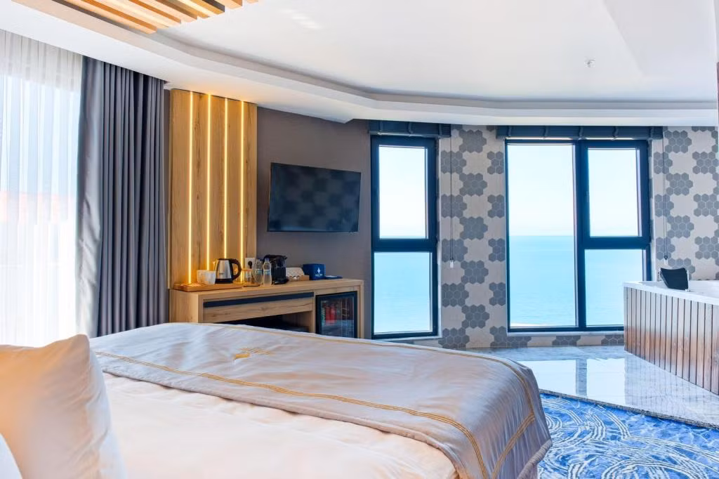 Maritimo Hotel — 9