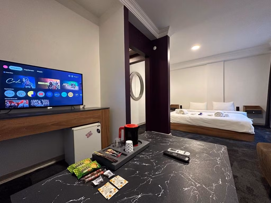 Mavilla Otel — 7