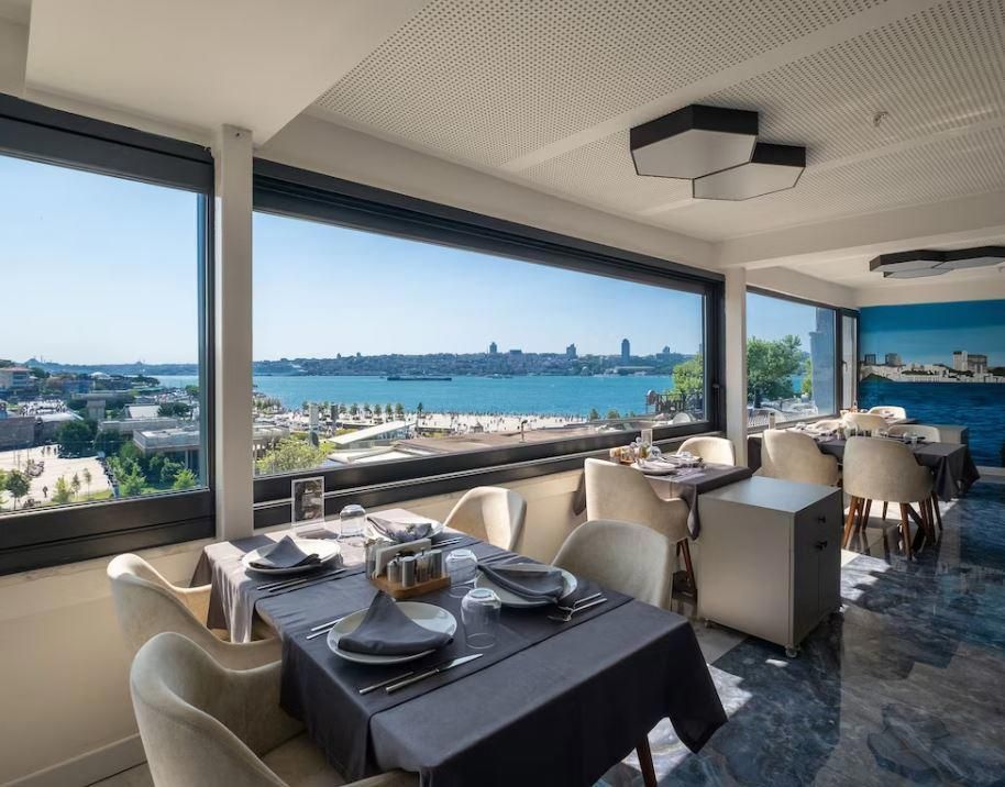 May Otel Bosphorus — 10