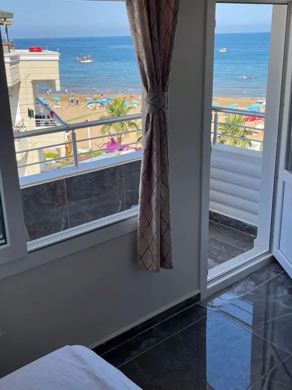 Meltem Otel Kızkalesi — 2