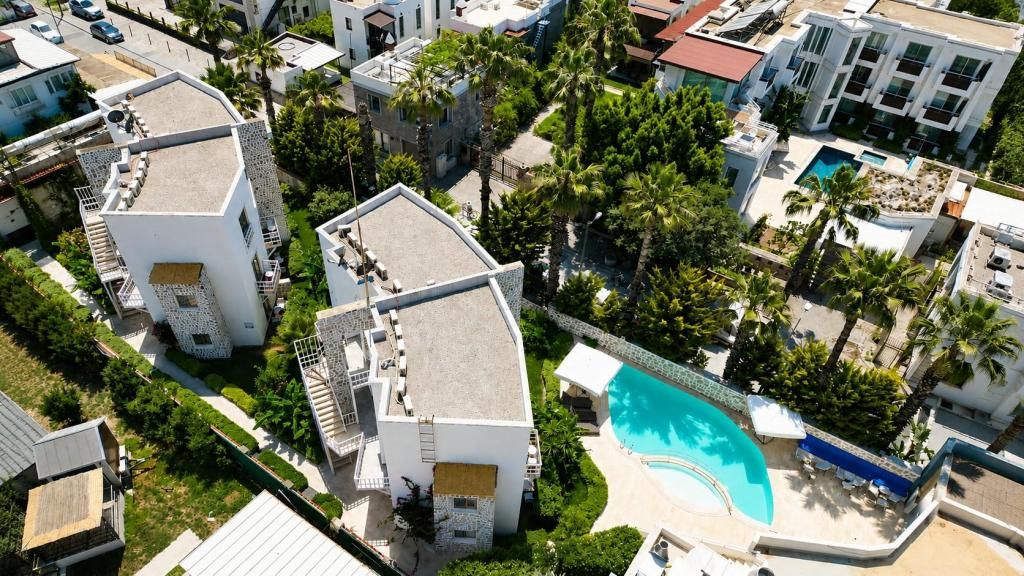 Mercans Bodrum Beach Hotel — 3