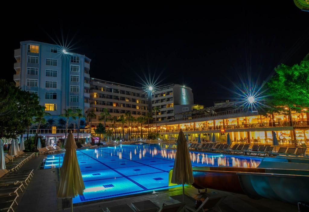 Mira Meridia Beach Hotel — 8